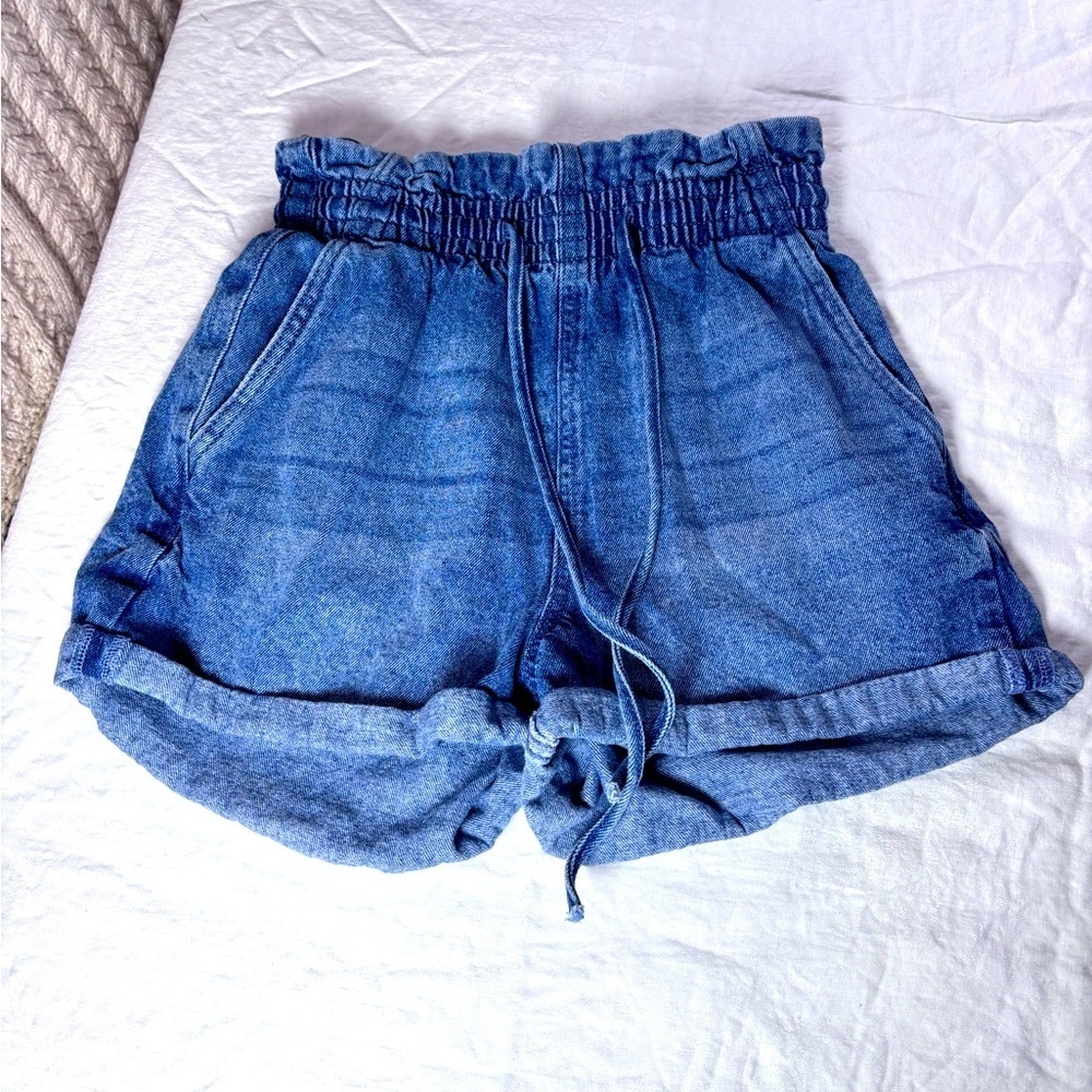 Refuge Denim Washed Blue Paperbag Shorts High Rise Elastic/Tie Waist Small